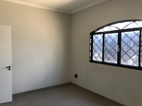 Alugar Casa / Padrão em São José do Rio Preto R$ 2.200,00 - Foto 3