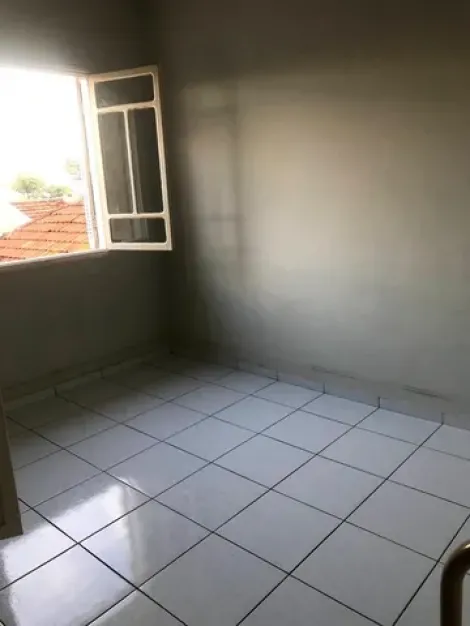 Alugar Casa / Padrão em São José do Rio Preto R$ 2.300,00 - Foto 1