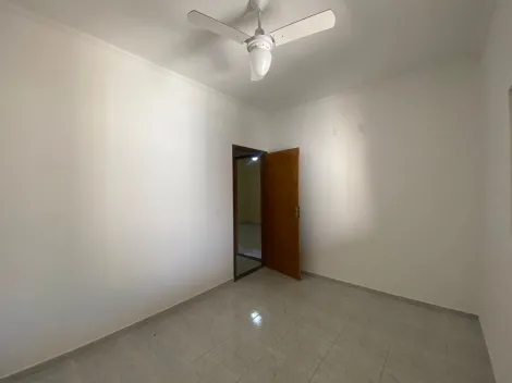 Alugar Casa / Padrão em São José do Rio Preto R$ 2.200,00 - Foto 10