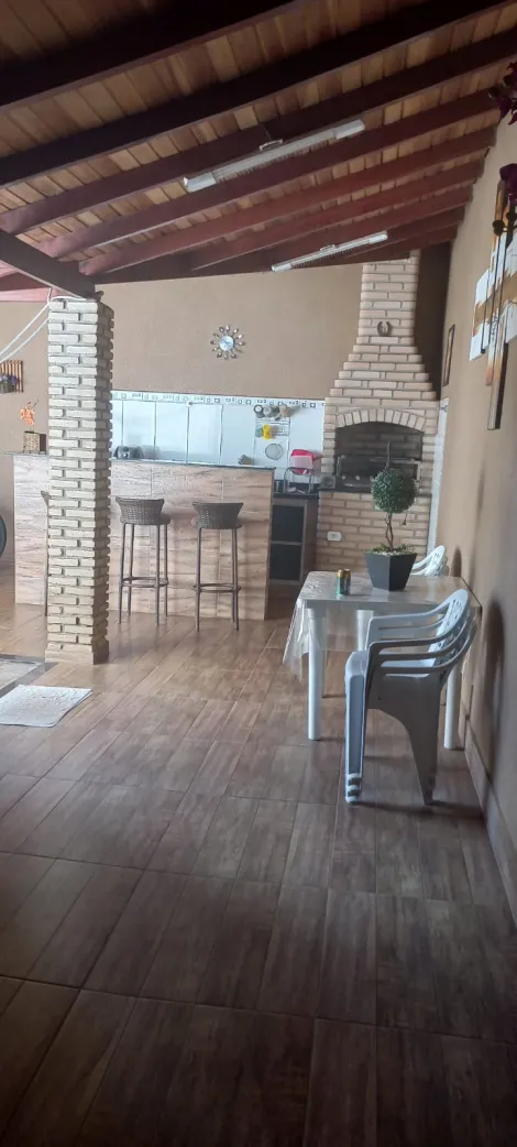 imagem 2 - Amoras 1 - Casa com 3 dorms, sendo 1 apto, sala, coz plan, varanda com churrasqueira imagem 2 - Amoras 1 - Casa com 3 dorms, sendo 1 apto, sala, coz plan, varanda com churrasqueira