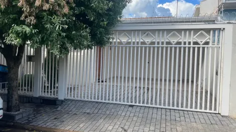 Alugar Casa / Padrão em São José do Rio Preto. apenas R$ 580.000,00