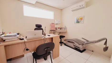 Alugar Comercial / Sala em São José do Rio Preto. apenas R$ 1.800,00