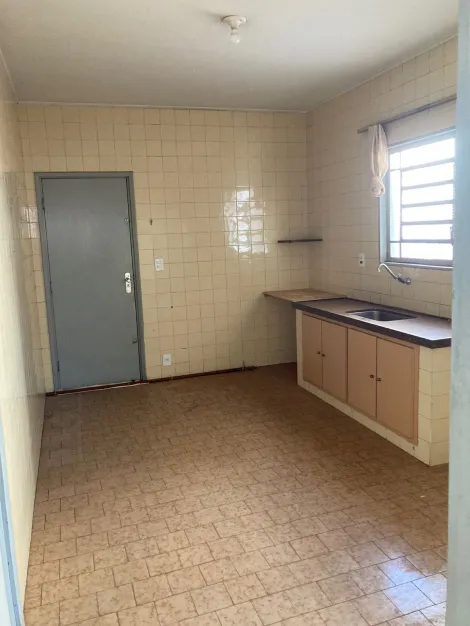 imagem 2 - Jardim Urano - Casa com 3 dorms, 3 vagas, sala, coz, wc, quintal, portão eletrônico imagem 2 - Jardim Urano - Casa com 3 dorms, 3 vagas, sala, coz, wc, quintal, portão eletrônico
