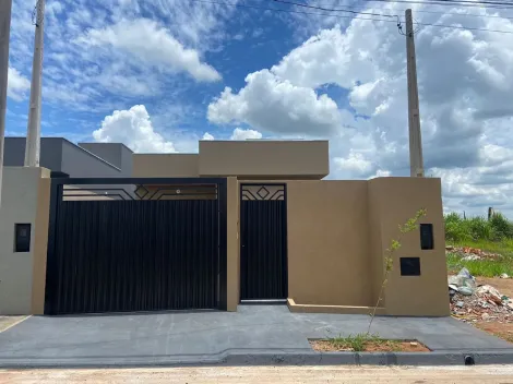 Alugar Casa / Padrão em Bady Bassitt. apenas R$ 240.000,00