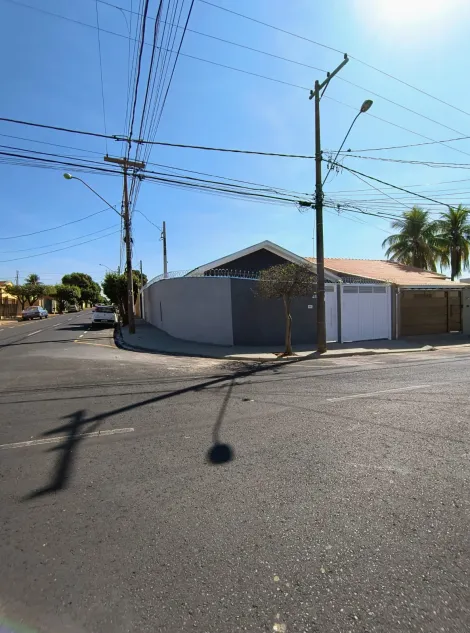 Alugar Comercial / Casa Comercial em São José do Rio Preto. apenas R$ 600.000,00
