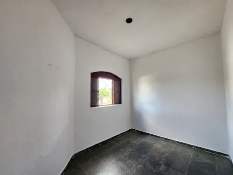 Alugar Casa / Padrão em São José do Rio Preto R$ 800,00 - Foto 5
