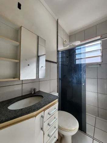 Alugar Casa / Condomínio em São José do Rio Preto R$ 1.300,00 - Foto 8