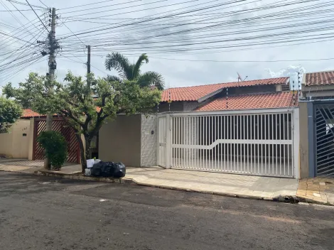 Alugar Casa / Padrão em São José do Rio Preto. apenas R$ 2.250,00