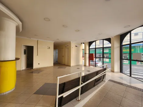 imagem 2 - Salão comercial amplo de esquina com acessibilidade no Centro imagem 2 - Salão comercial amplo de esquina com acessibilidade no Centro