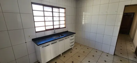 Alugar Casa / Padrão em São José do Rio Preto. apenas R$ 1.200,00