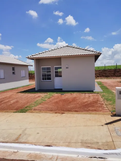 Alugar Casa / Padrão em São José do Rio Preto. apenas R$ 600,00
