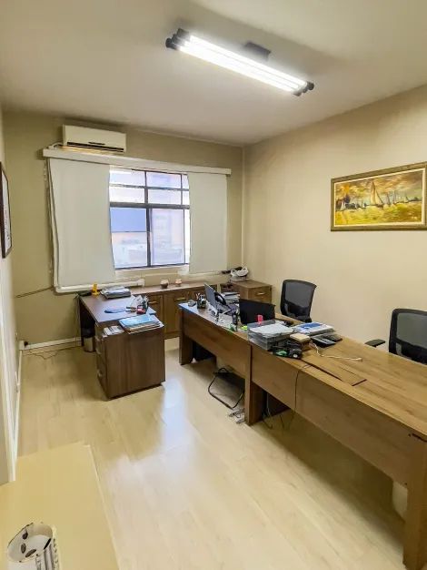 Alugar Comercial / Sala em São José do Rio Preto. apenas R$ 126.000,00