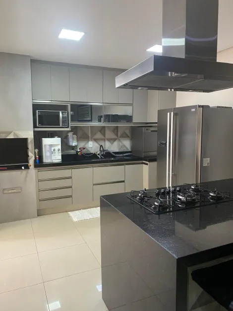 Alugar Casa / Condomínio em São José do Rio Preto. apenas R$ 685.000,00