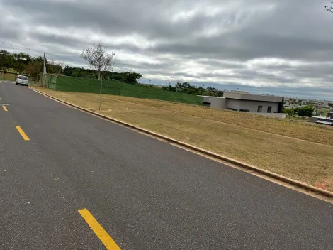 Terreno / Condomínio em Mirassol 