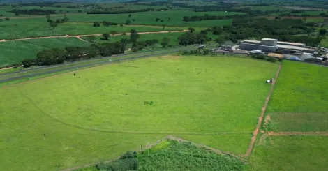 imagem 2 - Terreno - Área imagem 2 - Terreno - Área