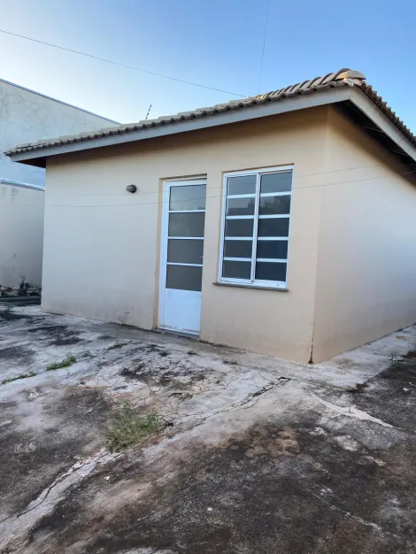 Alugar Casa / Padrão em São José do Rio Preto. apenas R$ 220.000,00