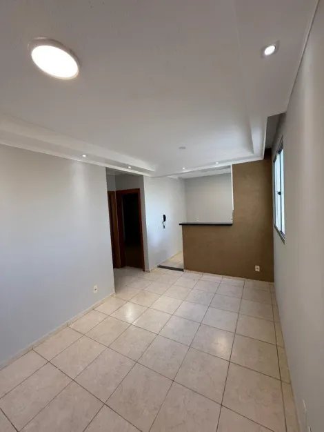 Alugar Apartamento / Padrão em São José do Rio Preto. apenas R$ 160.000,00