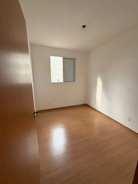 Alugar Apartamento / Padrão em São José do Rio Preto. apenas R$ 1.300,00