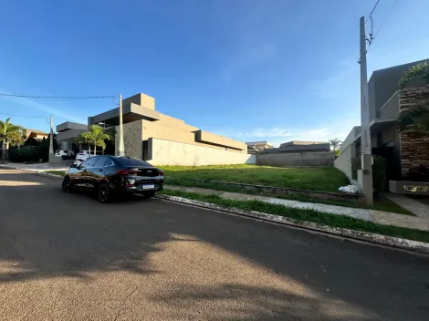 Terreno / Condomínio em Mirassol 