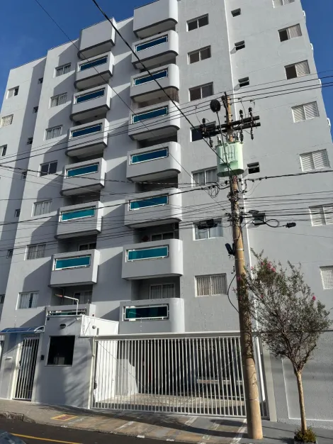 Apartamento / Padrão em Mirassol 