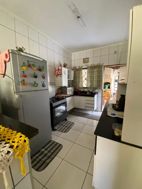 imagem 2 - Residencial Palestra - Casa em bom local, com 3 dorms, sendo 1 apto, sala para 2 ou mais ambs, coz com armários. imagem 2 - Residencial Palestra - Casa em bom local, com 3 dorms, sendo 1 apto, sala para 2 ou mais ambs, coz com armários.