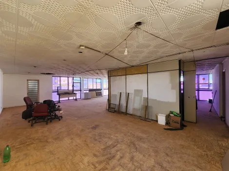 imagem 4 - Sala comercial para venda localizada no Centro com 2 banheiros. imagem 4 - Sala comercial para venda localizada no Centro com 2 banheiros.