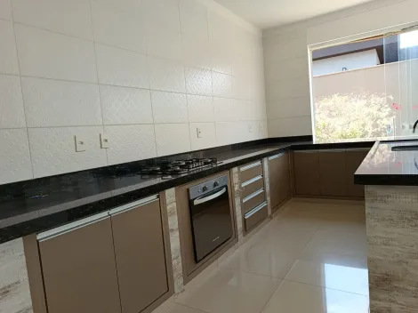 imagem 3 - Casa com 3 dormitórios, 2 vagas de garagem e piscina imagem 3 - Casa com 3 dormitórios, 2 vagas de garagem e piscina