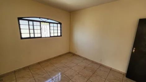 Alugar Casa / Padrão em São José do Rio Preto. apenas R$ 1.800,00